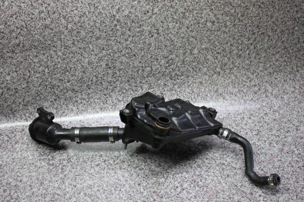 фото №3, Freelander ii 2.2td4 заливная горловина масла 9675994880