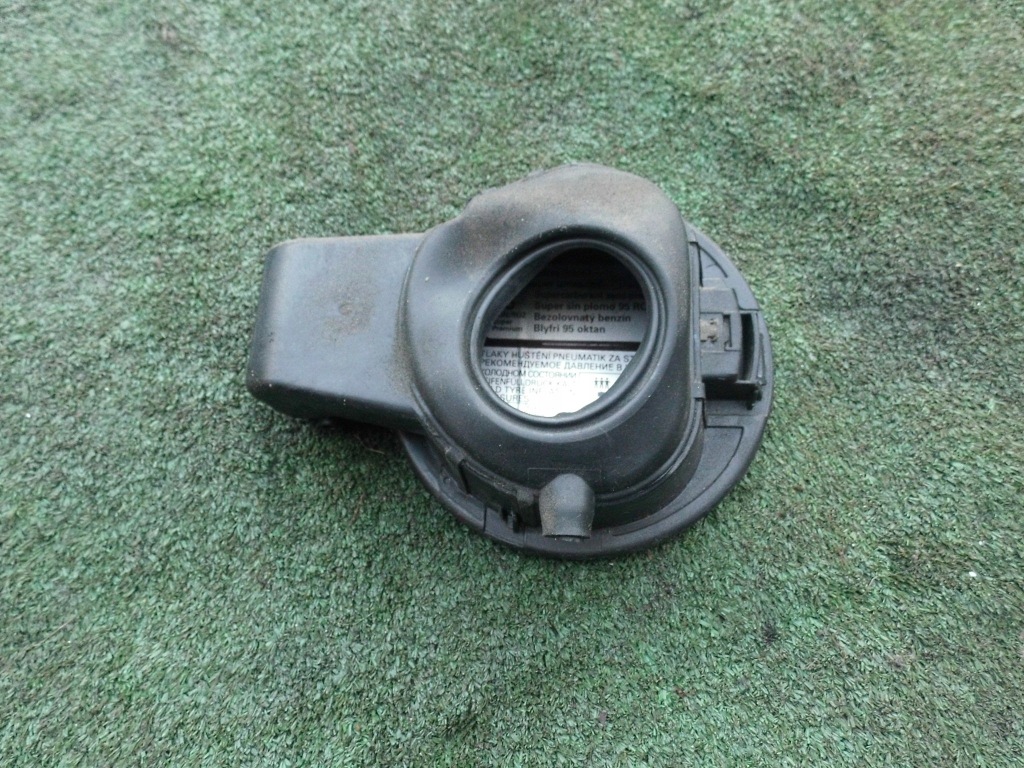 фото №3, Крышка заливной топлива skoda roomster коричневая x7x7