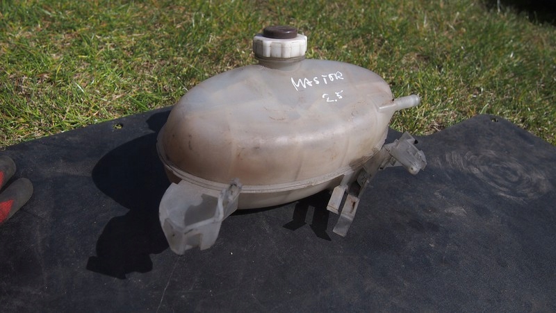 фото №8, Бачок жидкость усилителя 2.5dci master movano