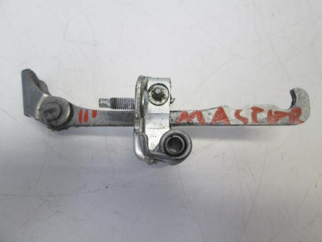 фото №2, Ограничитель дверь правый перед renault master iii