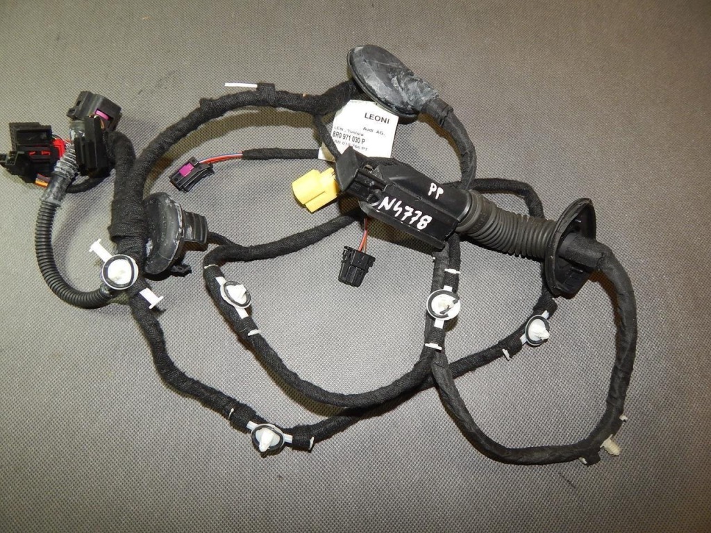 фото №1, Audi q5 8r электропроводка дверь правый перед 8r0971030p