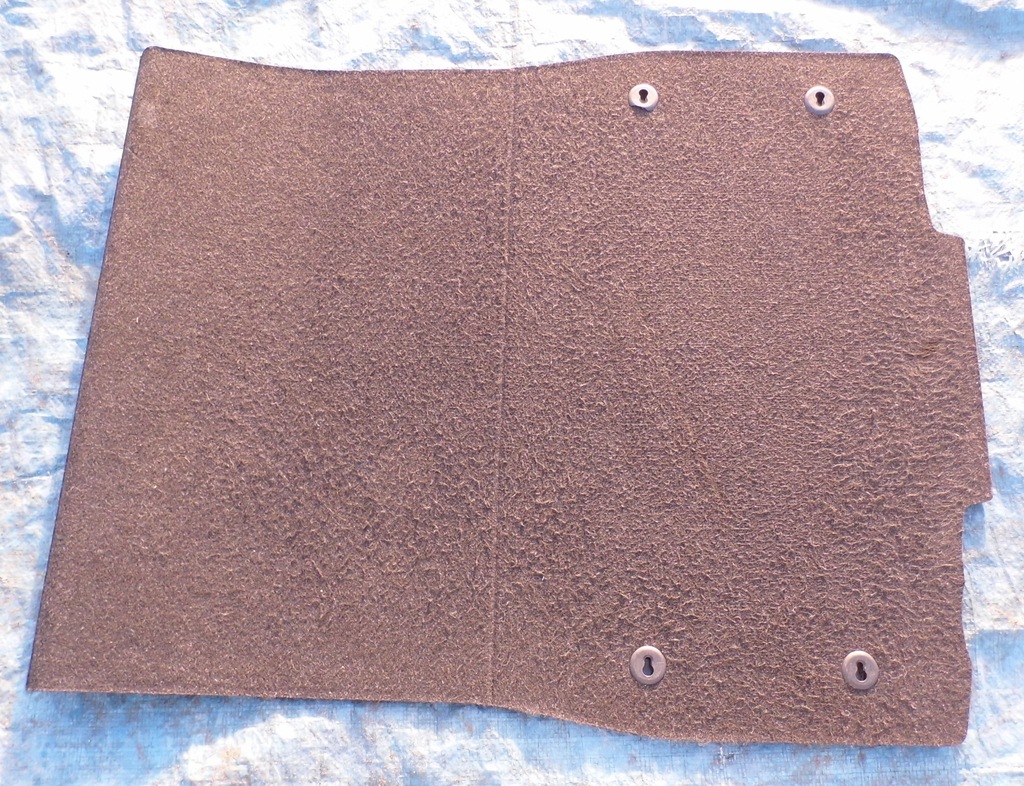 фото №1, Bmw e82 lift 12r килимок обшивка багажника czarna