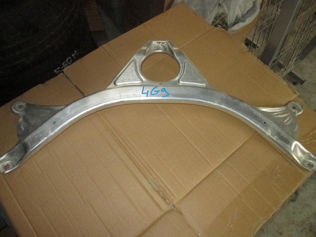 фото №1, Кронштейн чашка audi a6 4g0