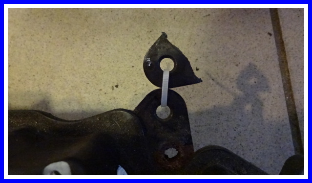 фото №4, Вентиляция картера крышка клапанов renault master iii 2.3dci