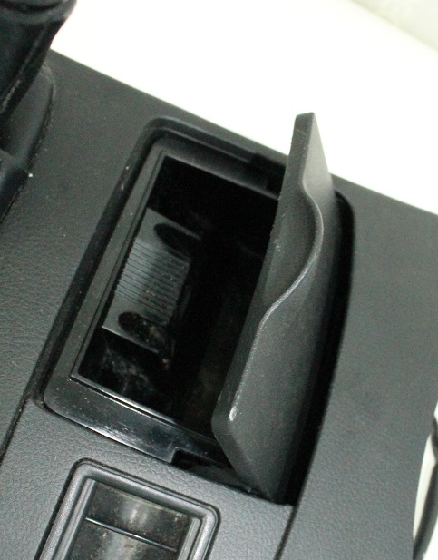 фото №1, Outlander 03-06 пепельница