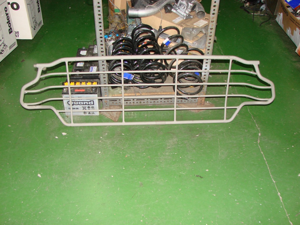 фото №1, Решітка volvo v40 кліпса