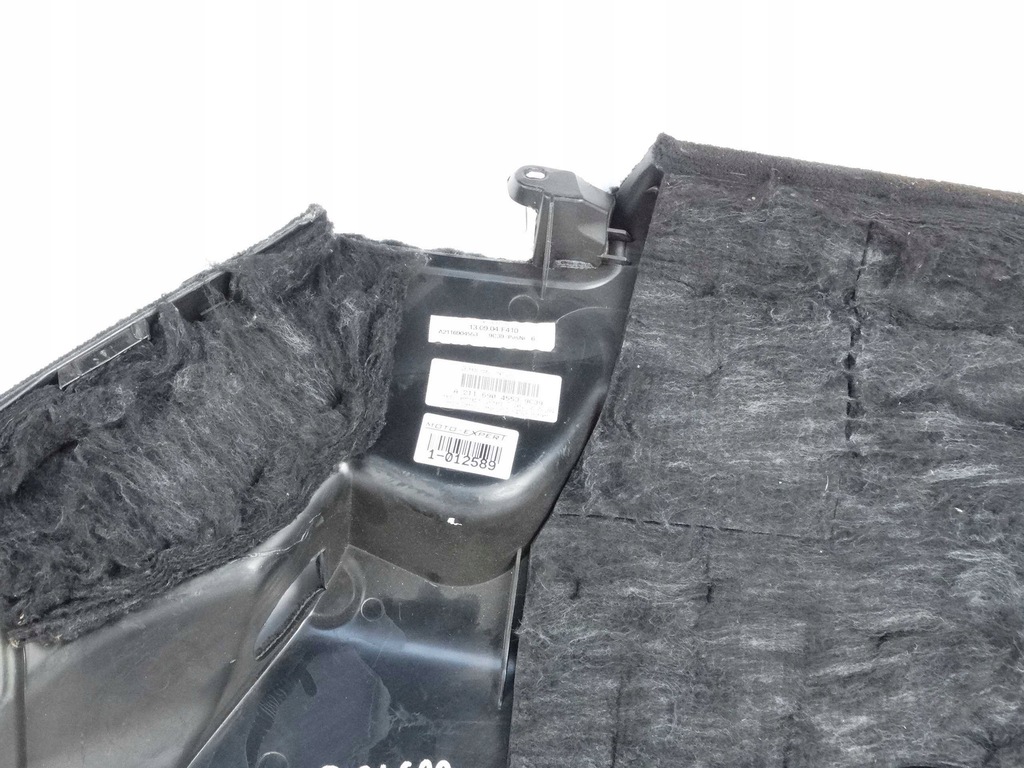 фото №7, Mercedes e w211 оббивка обшивка багажника лівий