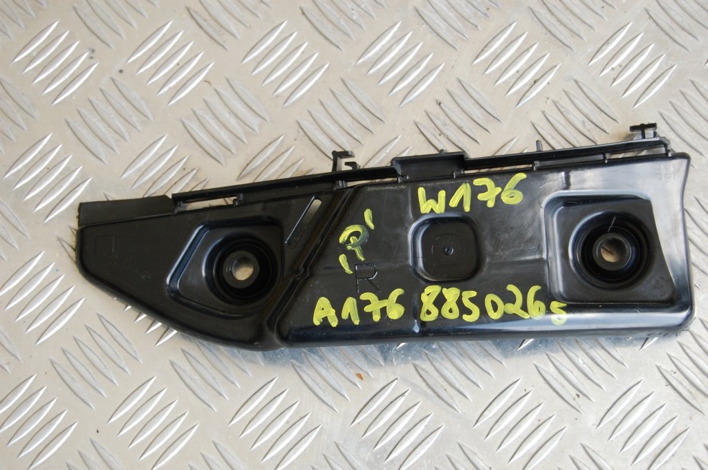 фото №1, Направляющая кронштейн правое mercedes a-klasa w176 2016