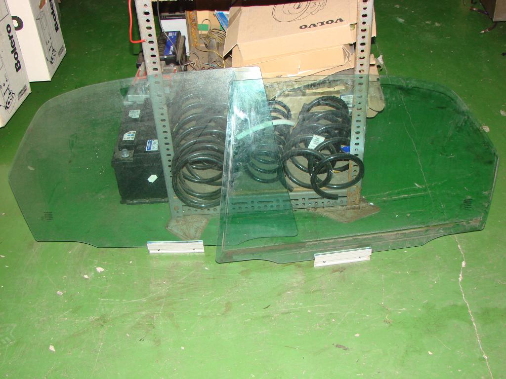 фото №1, Скло двері задня volvo s80