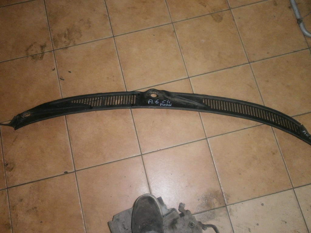 фото №1, Audi a6 c4 kombi 2.6 жабо