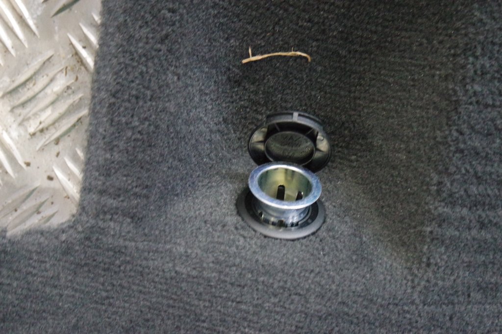 фото №6, Элементы багажника обивка обшивки audi tt 8s