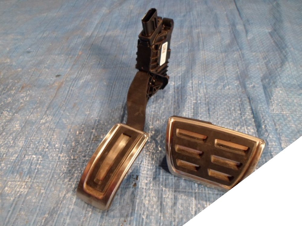 фото №1, Audi s3 8v0 2.5 tfsi педали накладки хром s3