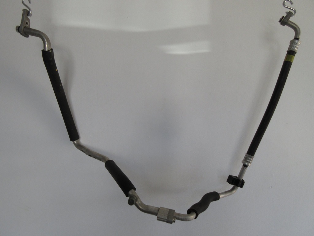 фото №2, Prius plus + трубка шланг кондиционера