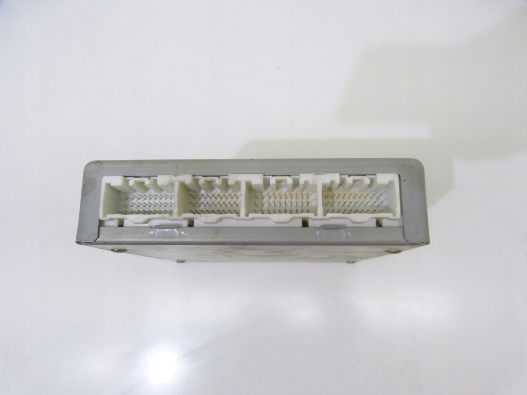 фото №9, Блок управления l813 e6t5247 7h- 3 mazda 6 1,8b