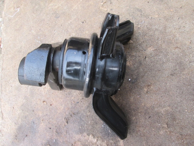 фото №2, Подушка двигуна кронштейн kia sportage ix35 2.0 crdi