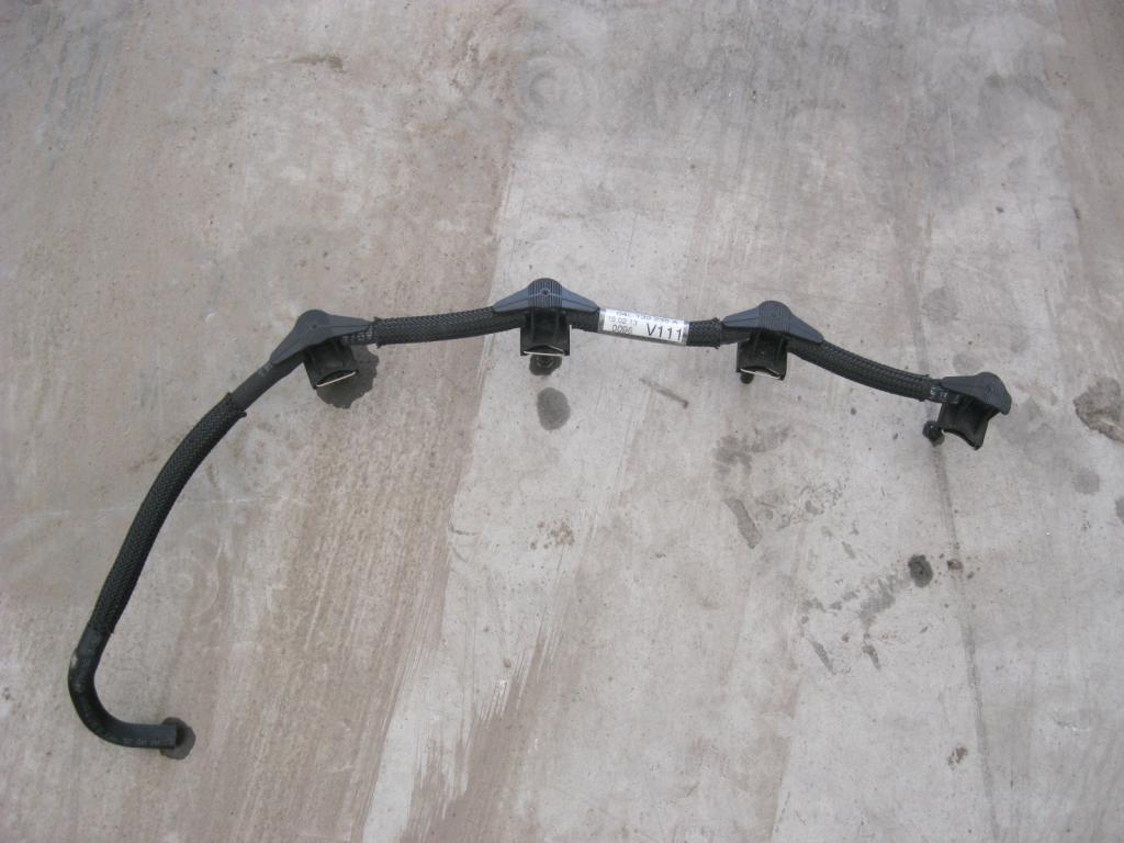 фото №1, Audi a3 паливні зливна трубка форсунок 04l130235a