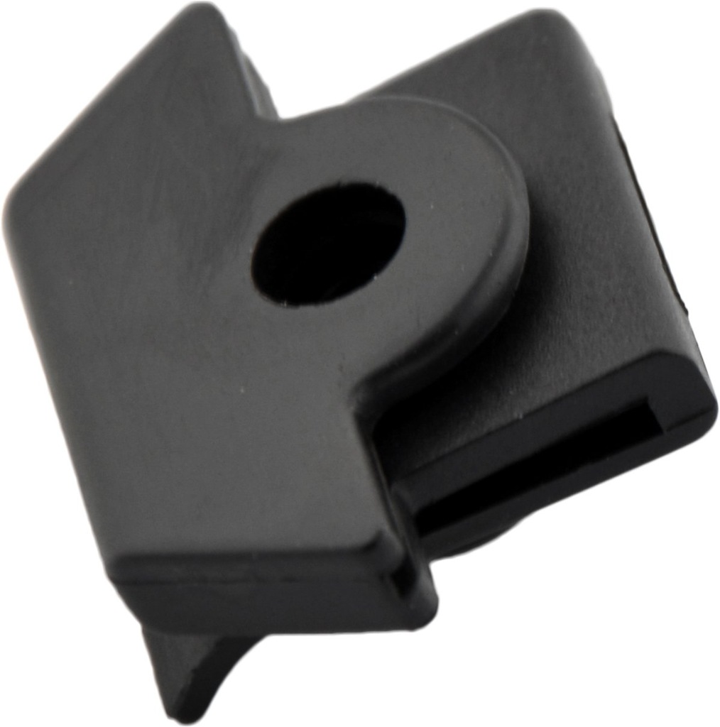 фото №1, Кліпса zakola підкрилок nissan pathfinder patrol