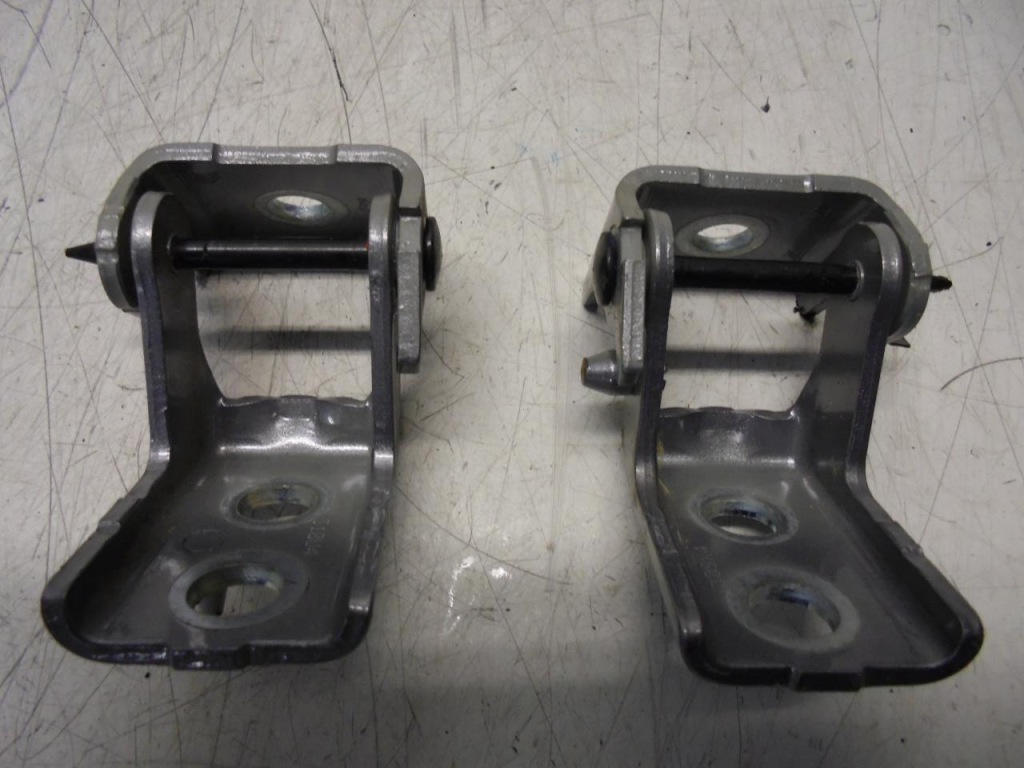 фото №2, Петля петли дверь правый задняя peugeot 2008