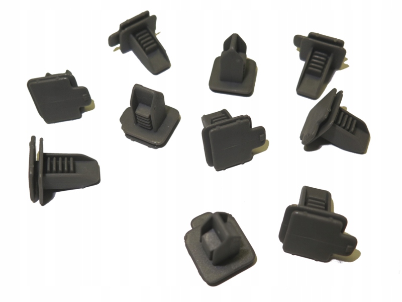 фото №1, Клипсы уплотнители стекло крышки багажника lancia musa