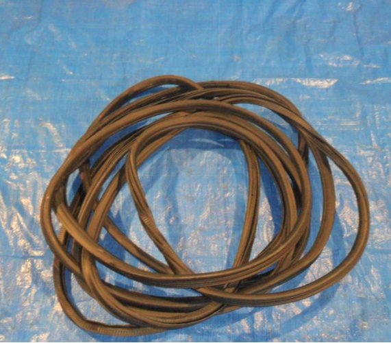 фото №1, Vw touareg 2010-14r прокладка дверь левый задняя