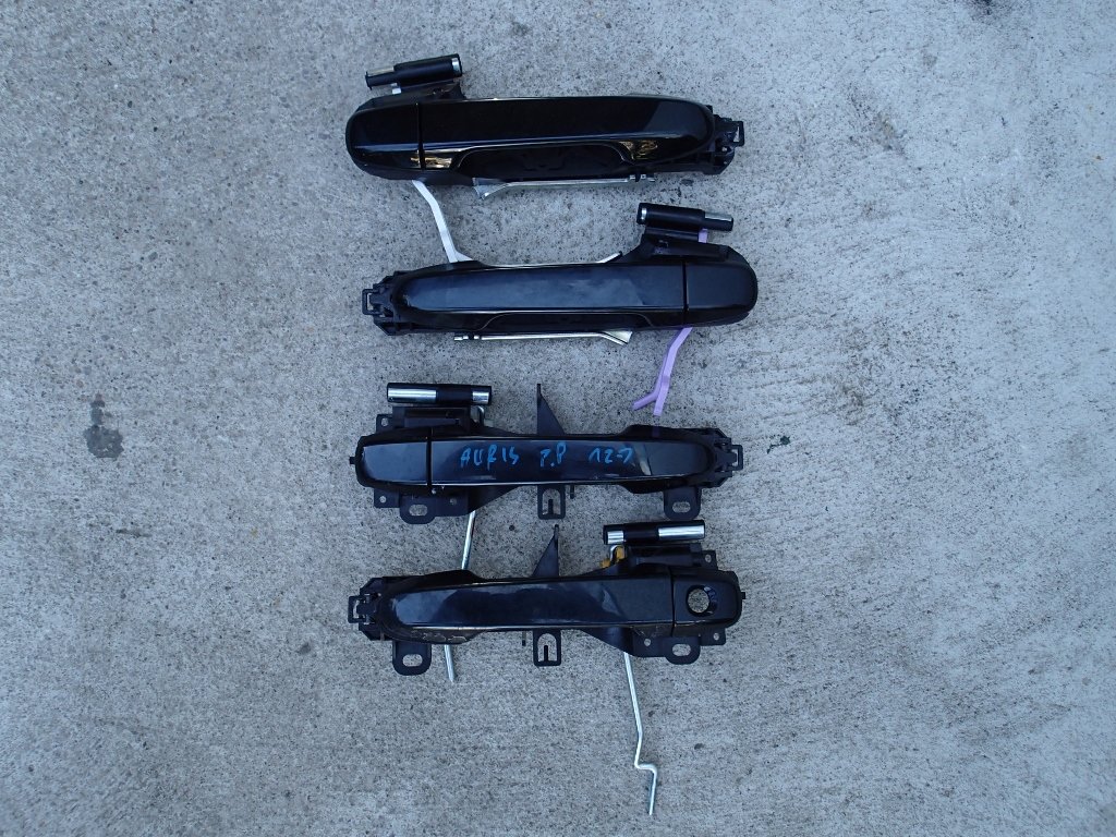 фото №1, Ручка двері лівий задній auris ii 12r