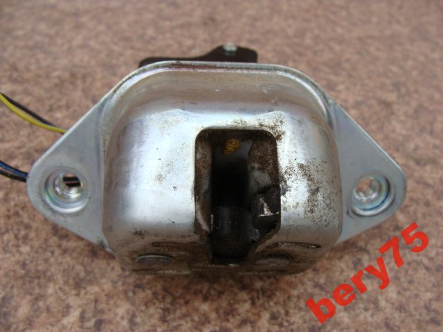 фото №1, Subaru outback 10r 2,0d замок привод дверь крышки