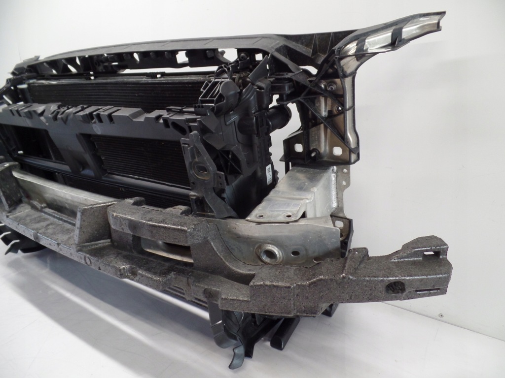 фото №2, Audi a4 b9 8w0 усилитель pas передний 3.0