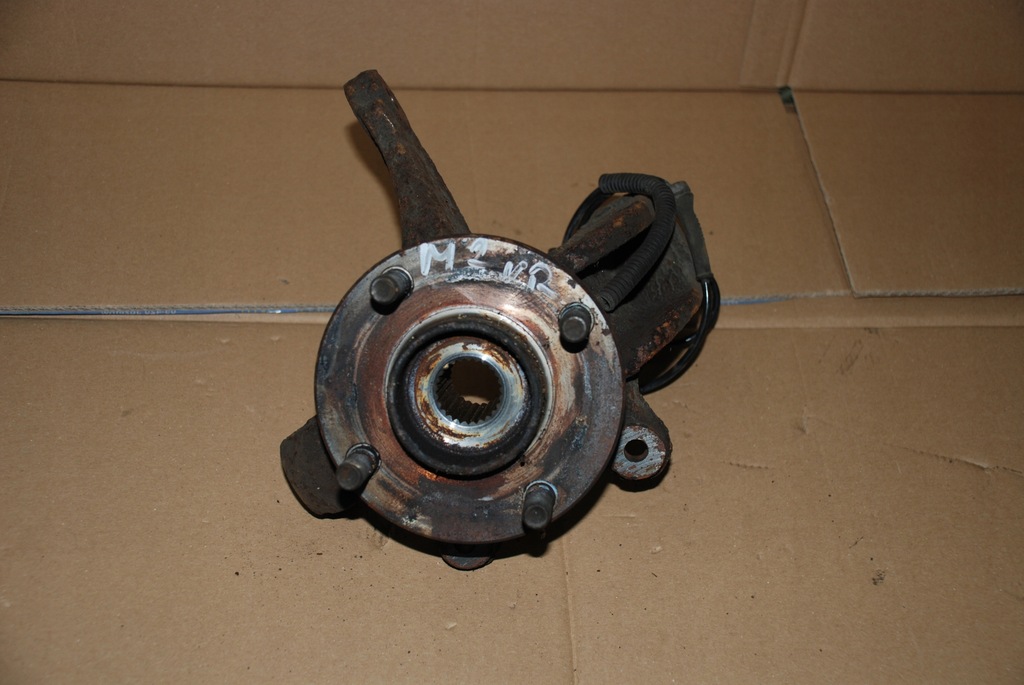 фото №1, Mazda2 mazda 2 03-07 поворотный кулак ступица перед правая