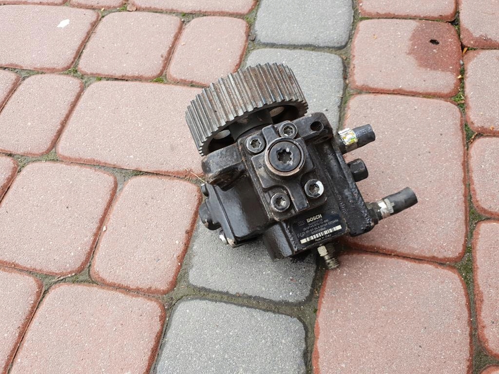 фото №1, Насос впрыскная opel vectra 1.9 cdti 045010128