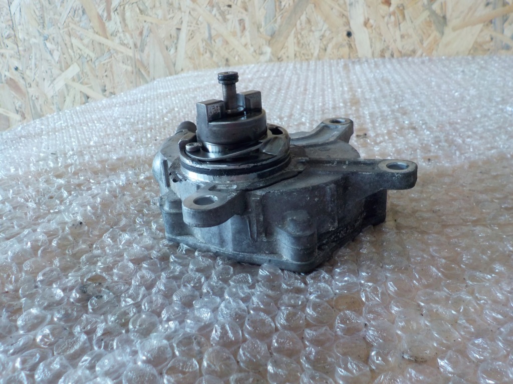 фото №5, Auris 2.0 d4d насос вакуум