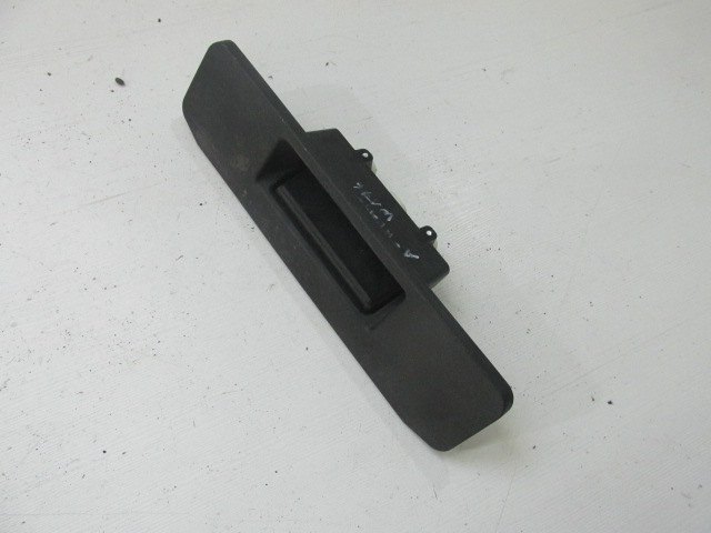 фото №1, Ручка крышки mercedes a-klasa w176