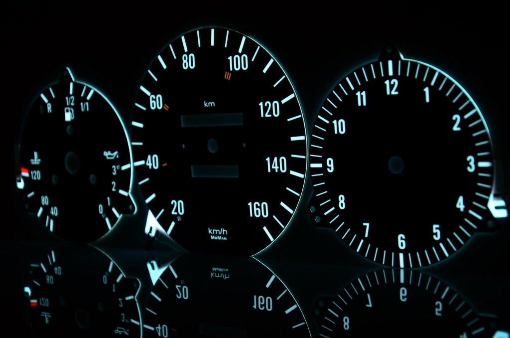 фото №7, Тормозные диски indiglo do спидометра mercedes w123 образец 2