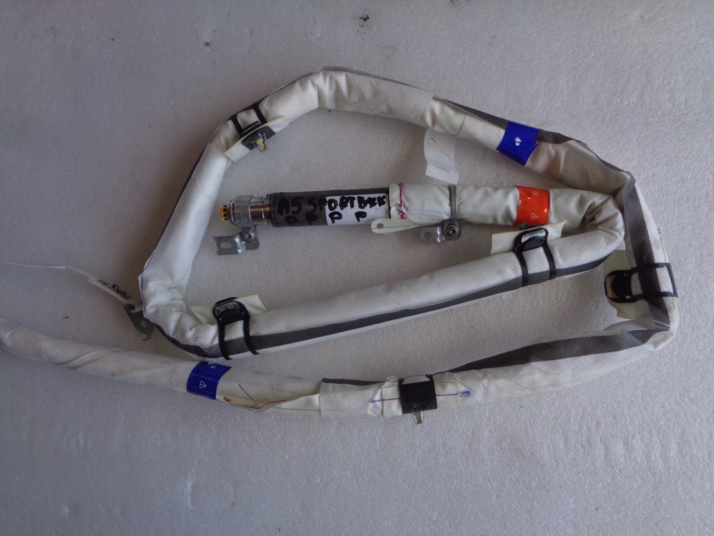 фото №1, Шторка безопасности правая audi a5 lift sportback 8t8