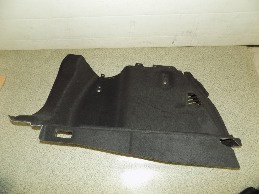 фото №1, Jaguar 17r f-pace обшивка обивка багажника правый