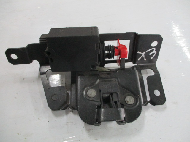 фото №1, Bmw x3 e83 замок кришки задня