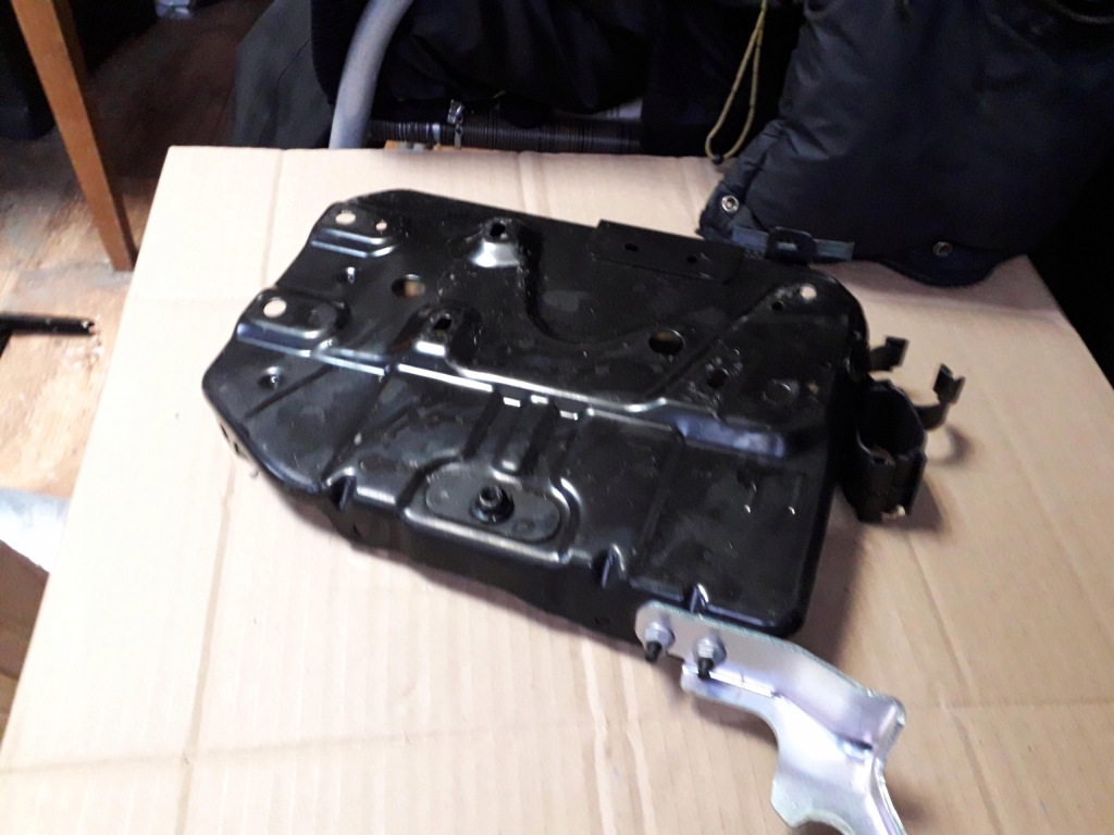 фото №2, Основа акумулятор nissan micra k14 17-