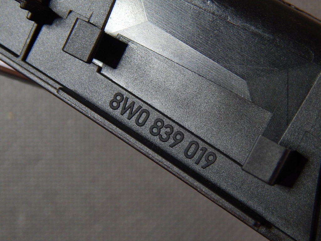 фото №3, Audi a4 b9 ручка внутрішня лівий задня