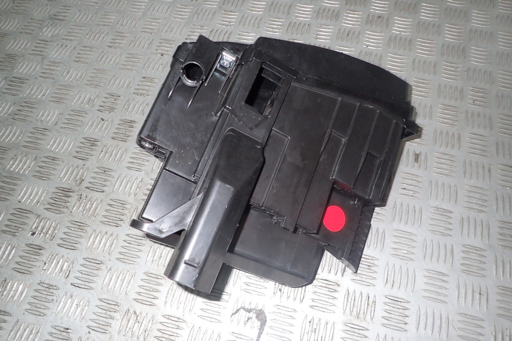 фото №1, Lexus gs 17r. 200t коробка предохранителей