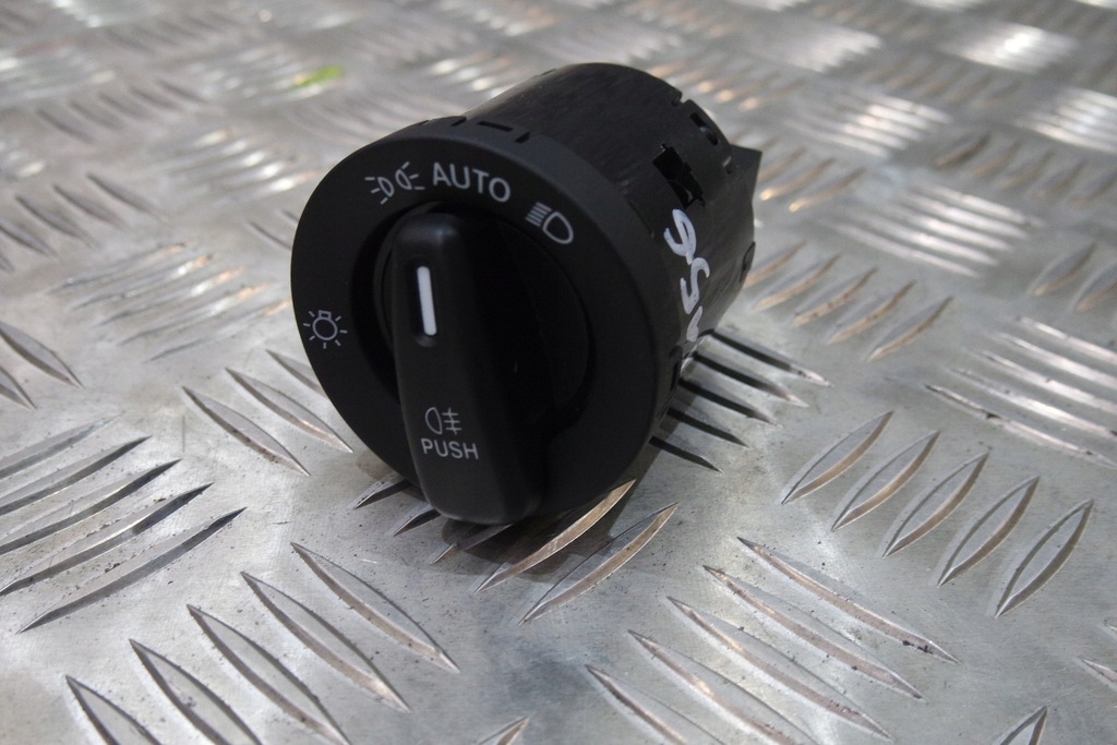 фото №1, Вимикач світла maserati quattroporte vi m156