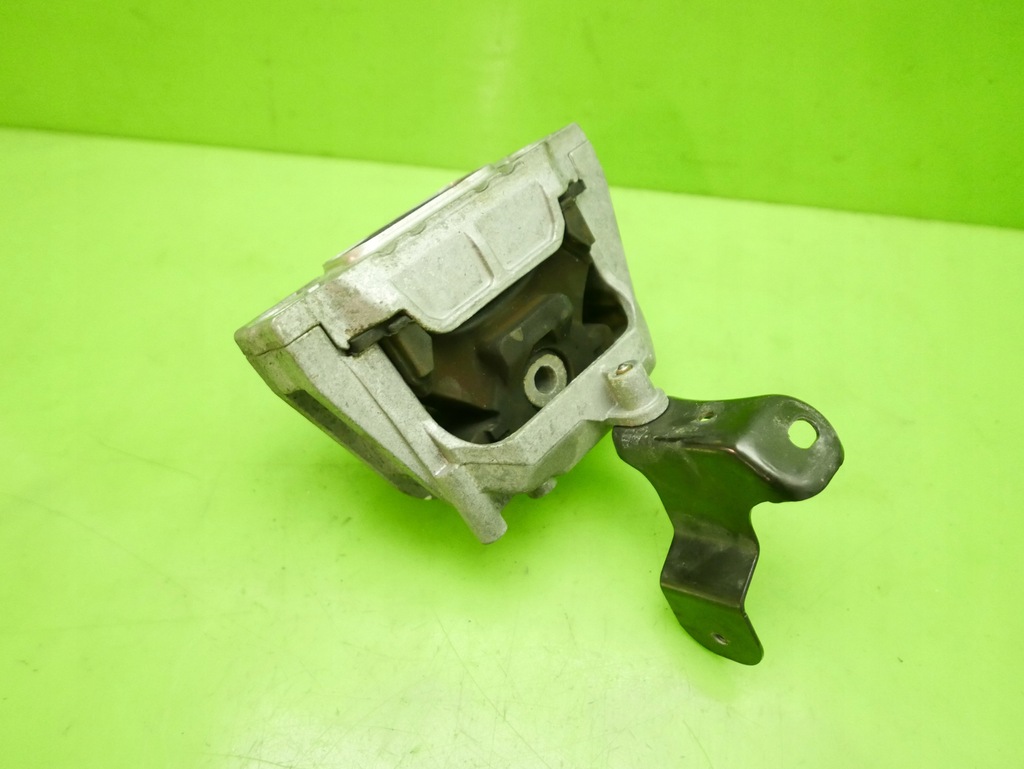 фото №12, Кронштейн подушка двигателя правая vw golf plus 1.9 tdi