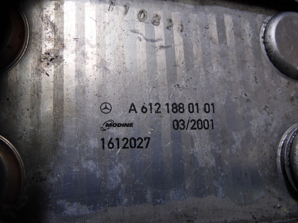 фото №5, Радіатор оливи mercedes w203 2.2cdi a612188010
