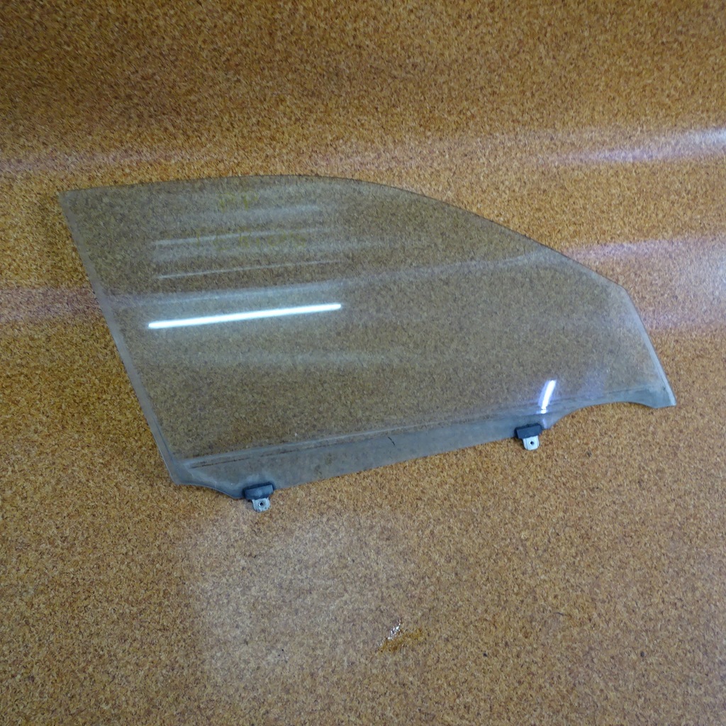 фото №1, Daihatsu terios 07r стекло перед правый