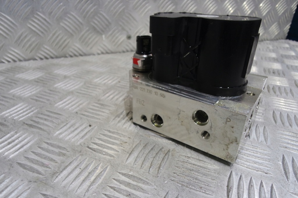 фото №2, Mercedes sl r231 блок клапанов подвеска abc