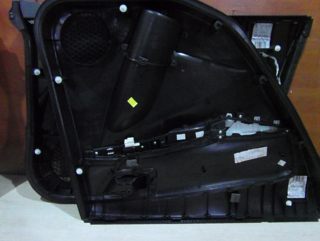 фото №4, Обшивка дверь задняя правый suzuki sx4 cross обивка 18r