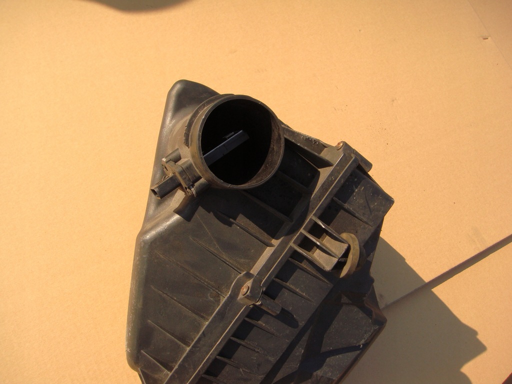 фото №4, Корпус фильтра воздуха ford mondeo mk4 2.0tdci !