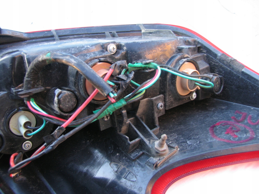 фото №6, Лампа правый задняя nissan juke dorobiony led