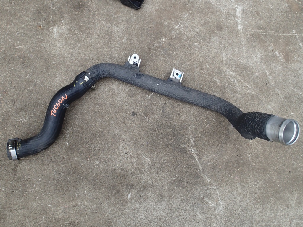 фото №1, Труба шланг интеркулер tucson ii 15r - 1,7d