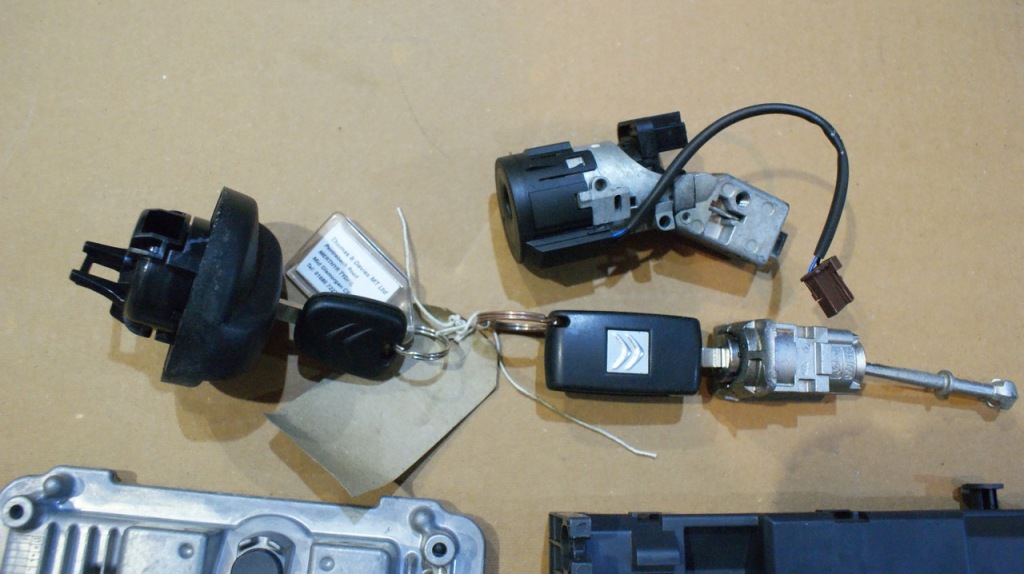 фото №2, Citroen c3 ii 1.4 vti бортовой компьютер замок зажигания набор 2kl