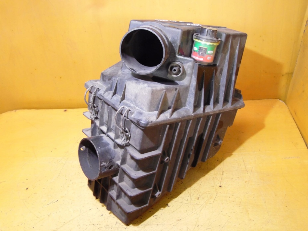 Купить Корпус фильтра масла mk vi 2.4tddi yc159600db