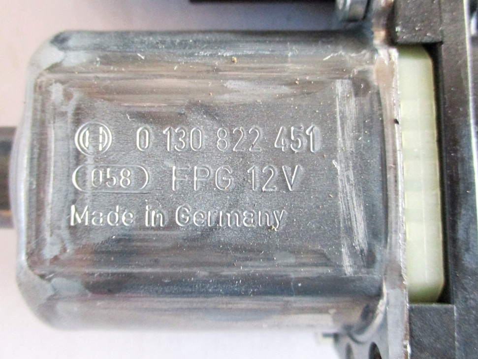 фото №4, Passat b7 моторчик стекло правый перед 3c0959792